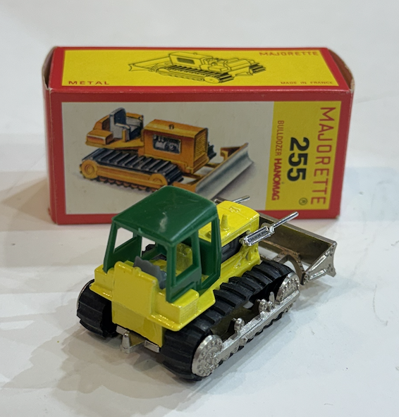 BULDOZER HANOMAG MAJORETTE 1/66