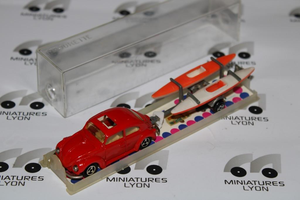 VOLKSWAGEN COX ROUGE + KAYAK MAJORETTE 203 1/64