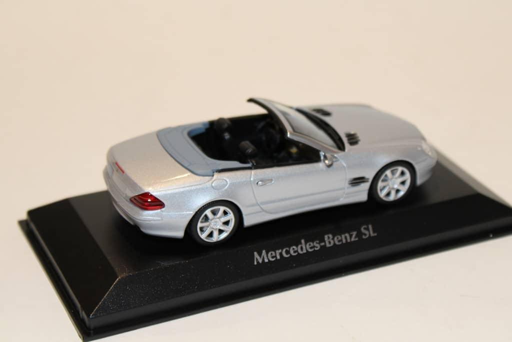MERCEDES-BENZ SL-CLASS ARGENT MXICHAMPS 1/43°
