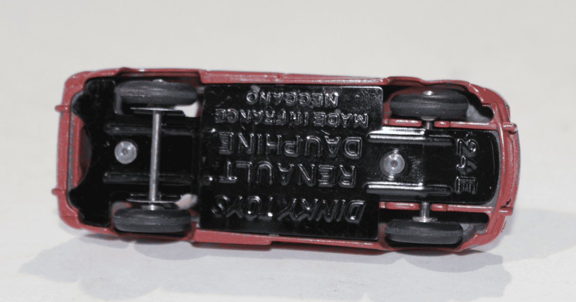 RENAULT DAUPHINE ROUGE 1956 DINKY TOYS 1/43°