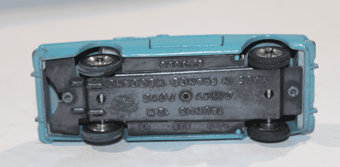 FORD TAUNUS BLEU 1968 DINKY TOYS 1/43°