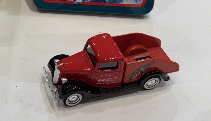 FORD V8 PICK UP coca cola SOLIDO  1/43