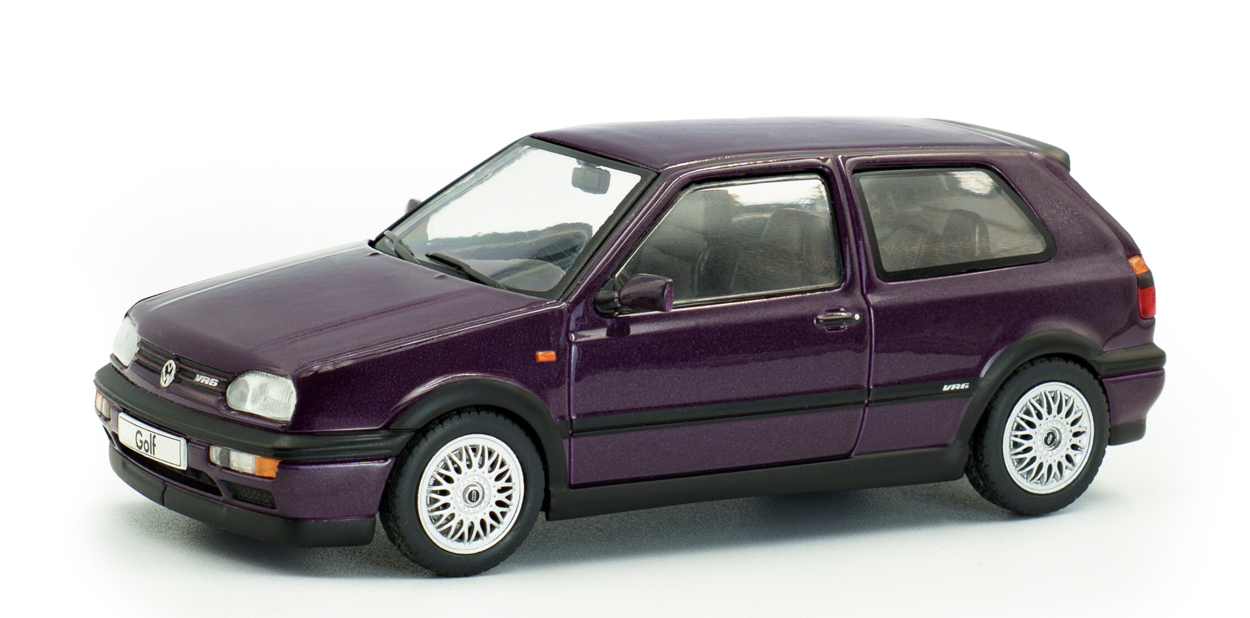 VOLKSWAGEN GOLF MKIII VR6 VIOLET SOLIDO 1/43
