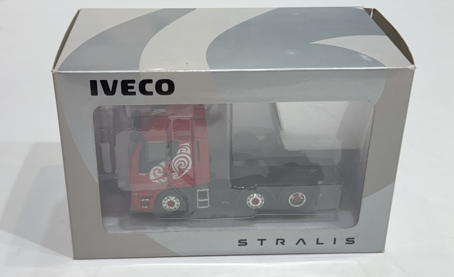 IVECO  STRALIS 6X2 WSI COLLECTIBLES 1/50