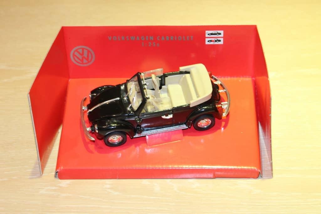 VOLKSWAGEN COCCINELLE CABRIOLET POLISTIL 1/24°